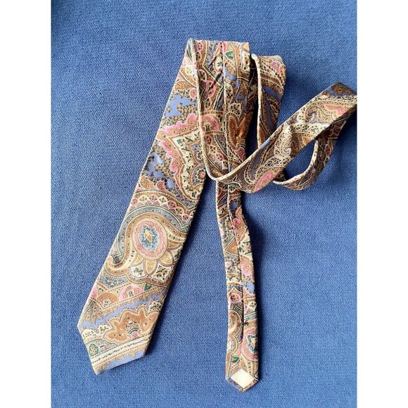 Liberty of London Elephant Paisley 100% Silk Tie USA Made Floral Classic Design - Picture 1 of 7